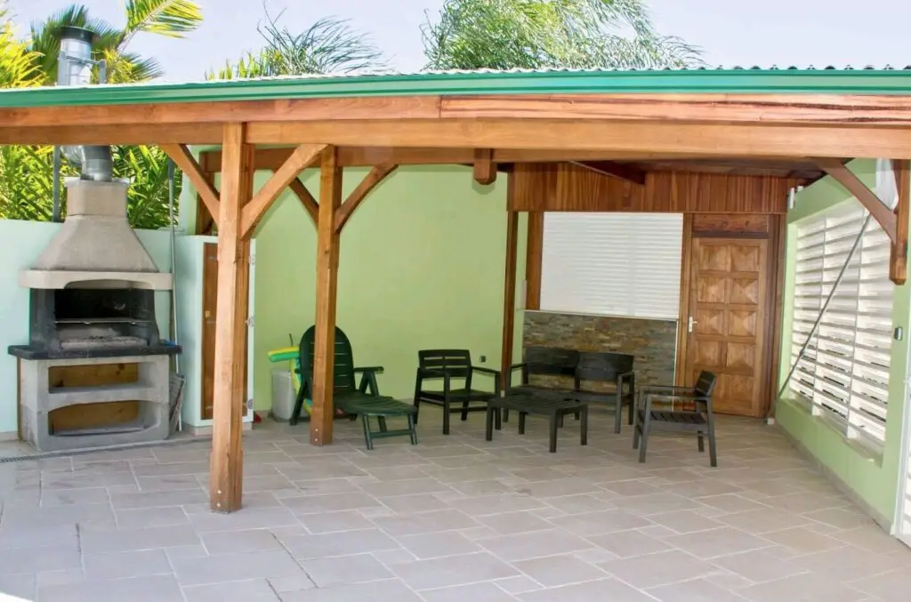 Piscine – patio couvert